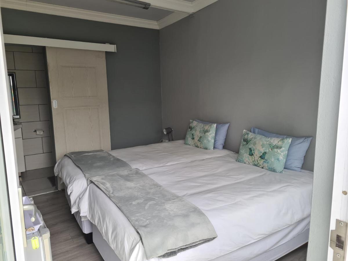 Berry Lane Guesthouse Kroonstad Eksteriør billede